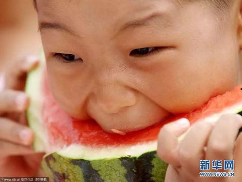 吃瓜表情调皮吗,调皮萌动，揭秘网络社交新风尚